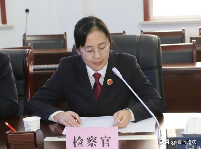 临渭区人民检察院召开首次公益诉讼案件听证会（组图）